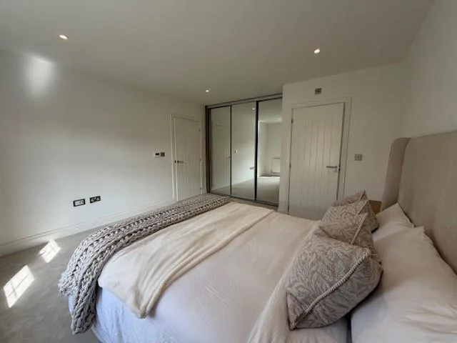 5 bedroom house for rent