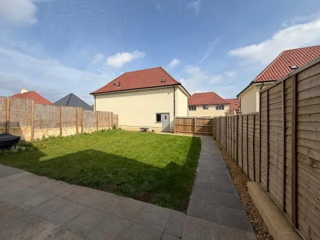5 bedroom house for rent