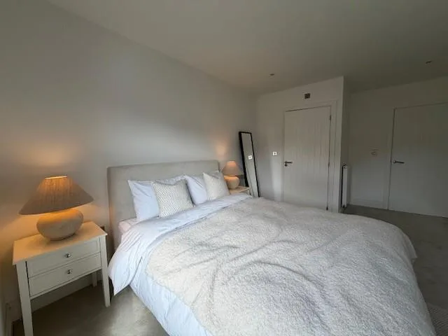 5 bedroom house for rent