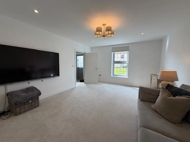 5 bedroom house for rent