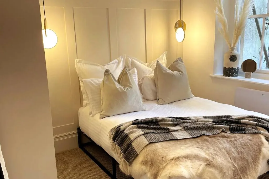 2 bedroom semi-detached house for rent