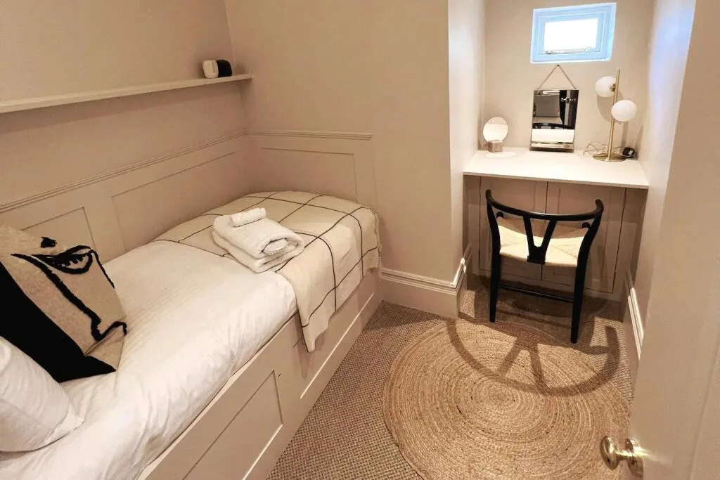 2 bedroom semi-detached house for rent