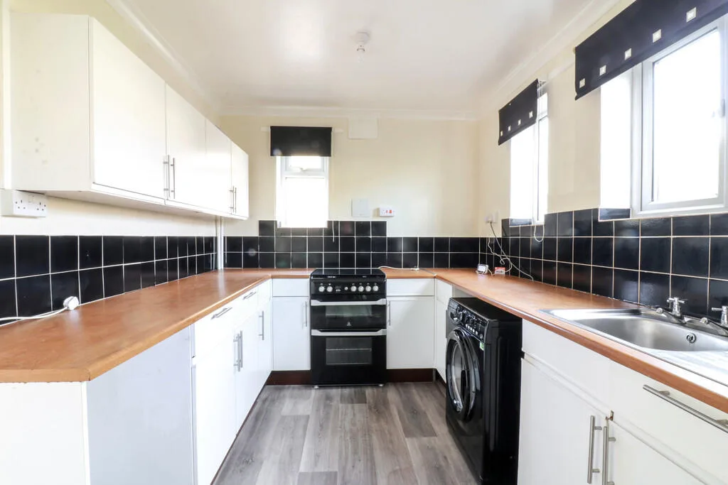 2 bedroom semi-detached house for rent