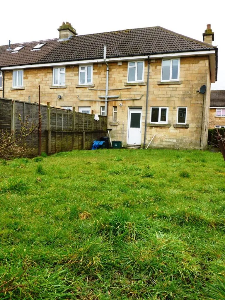 2 bedroom semi-detached house for rent