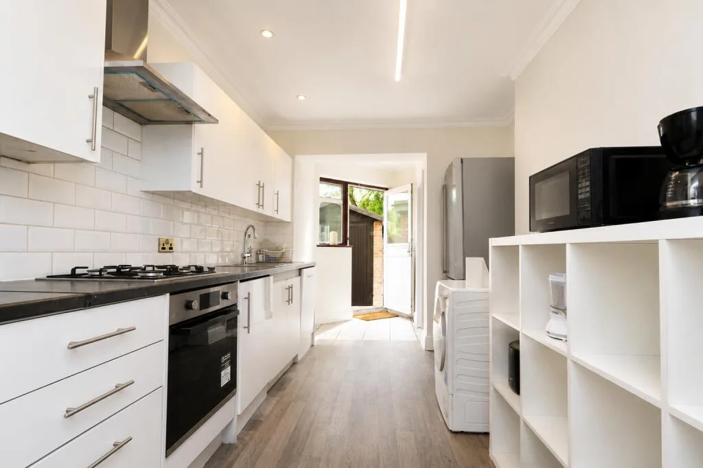 4 bedroom semi-detached house for rent