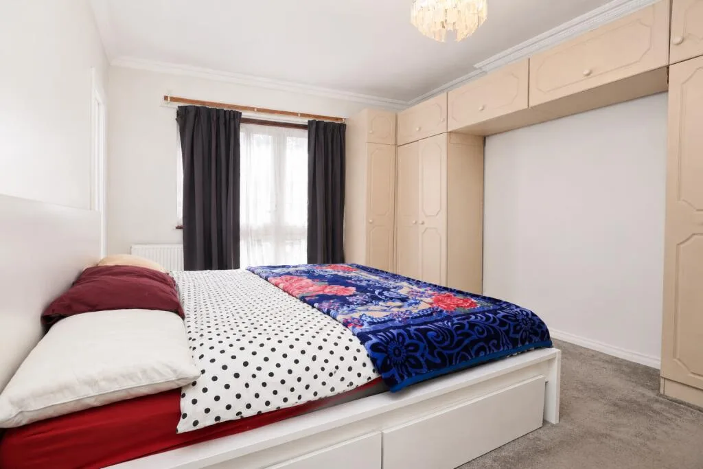 4 bedroom semi-detached house for rent