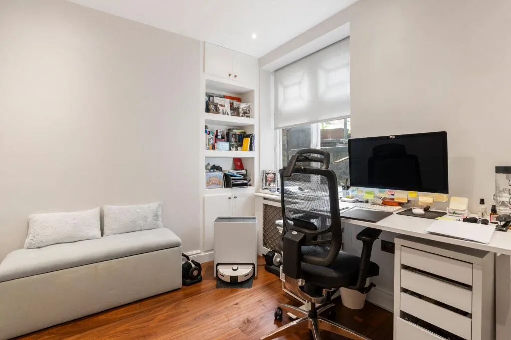 4 bedroom flat for rent