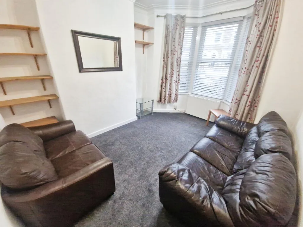 4 bedroom terraced house for rent