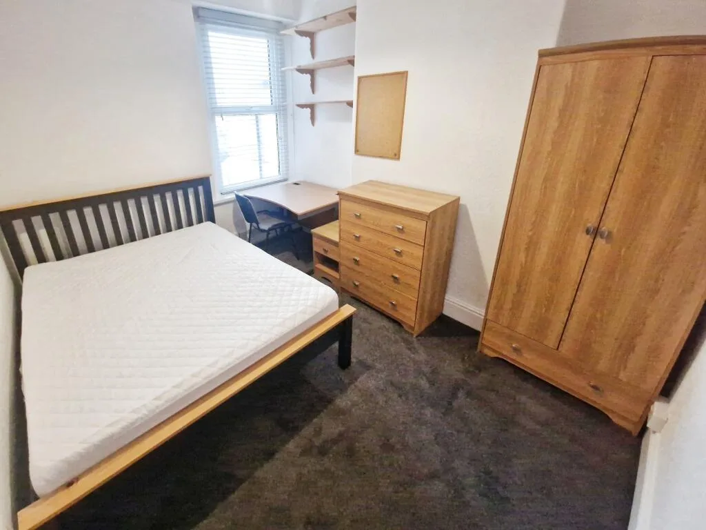4 bedroom terraced house for rent
