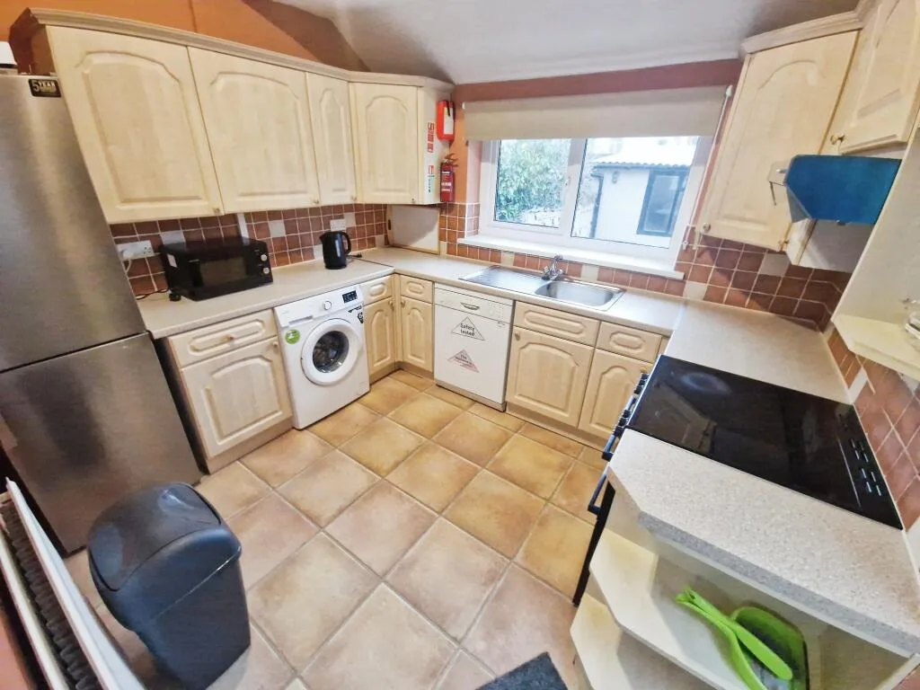 4 bedroom terraced house for rent