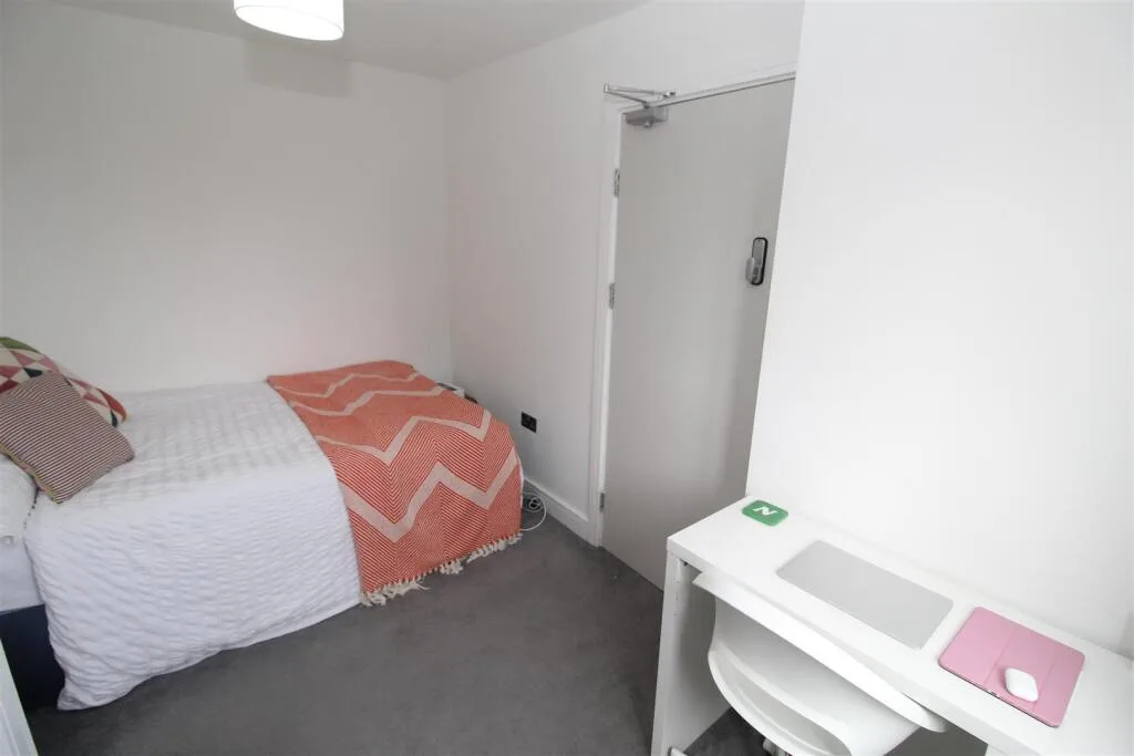 4 bedroom flat for rent