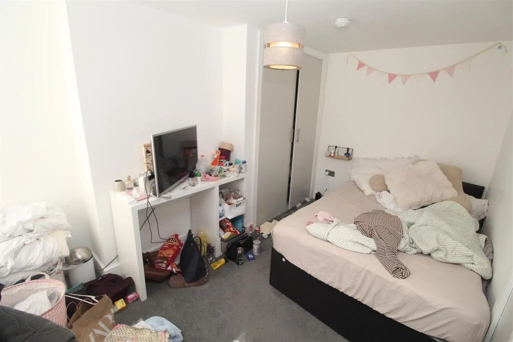 4 bedroom flat for rent