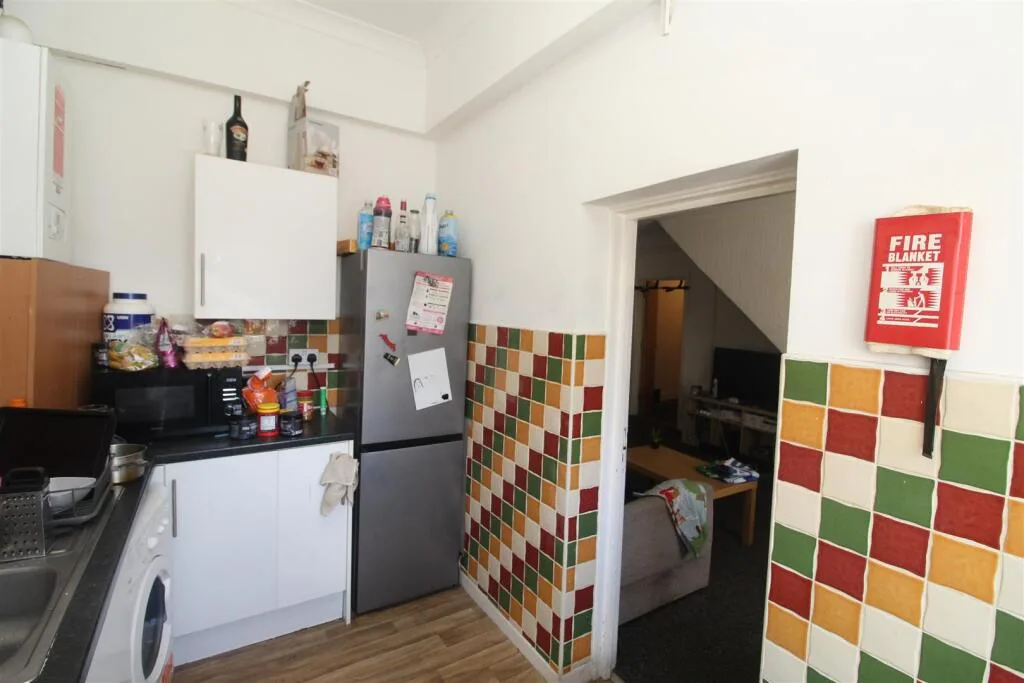 4 bedroom flat for rent