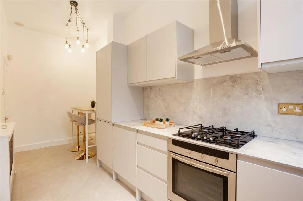 3 bedroom flat for rent