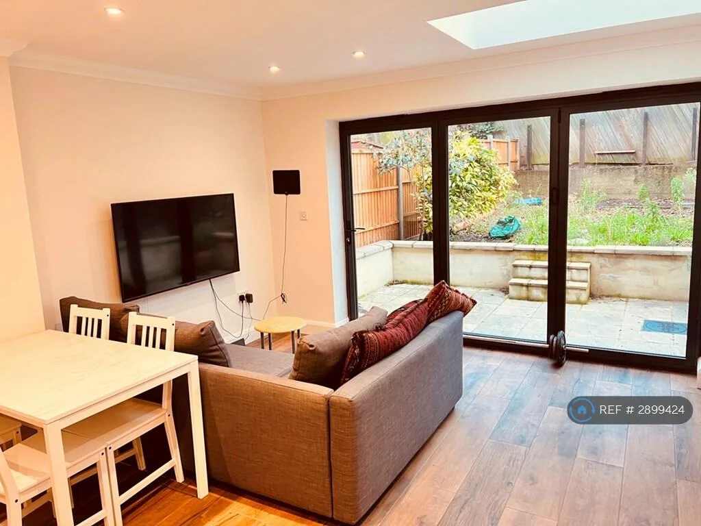 1 bedroom flat for rent