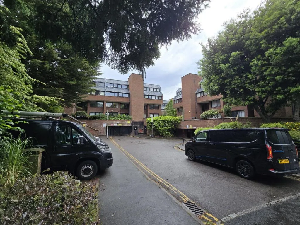 2 bedroom flat for rent