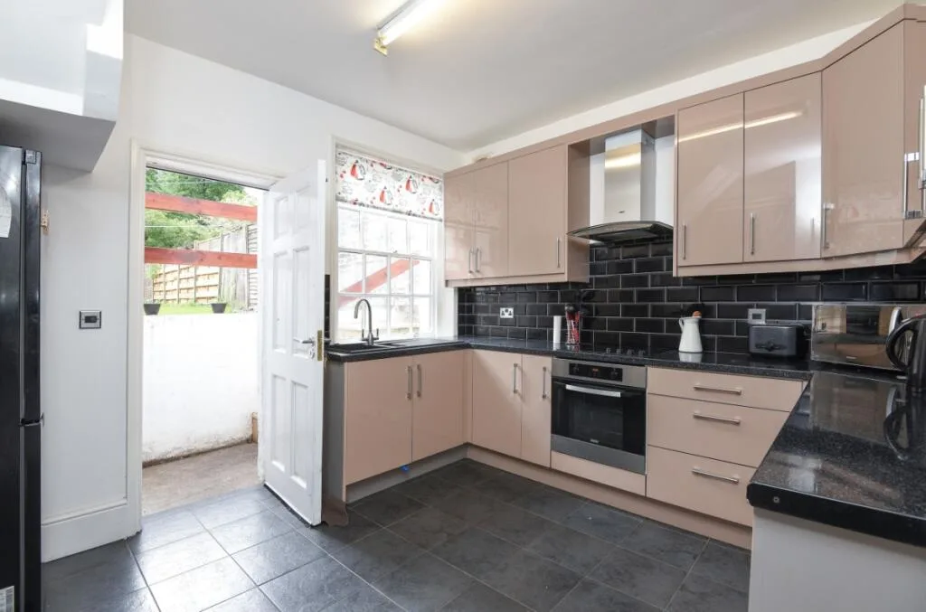 4 bedroom house for rent