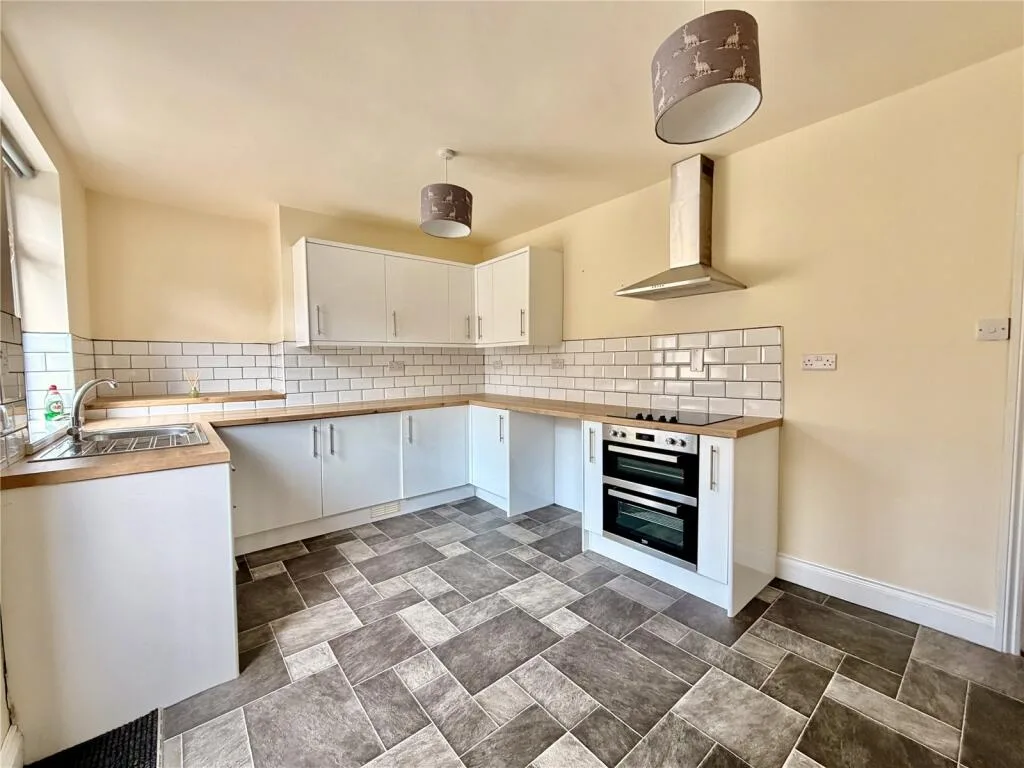 2 bedroom terraced house for rent