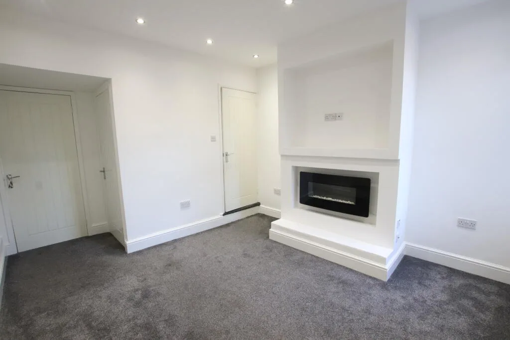 2 bedroom terraced house for rent