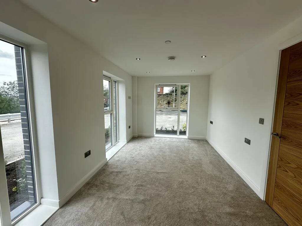 2 bedroom ground floor flat for rent