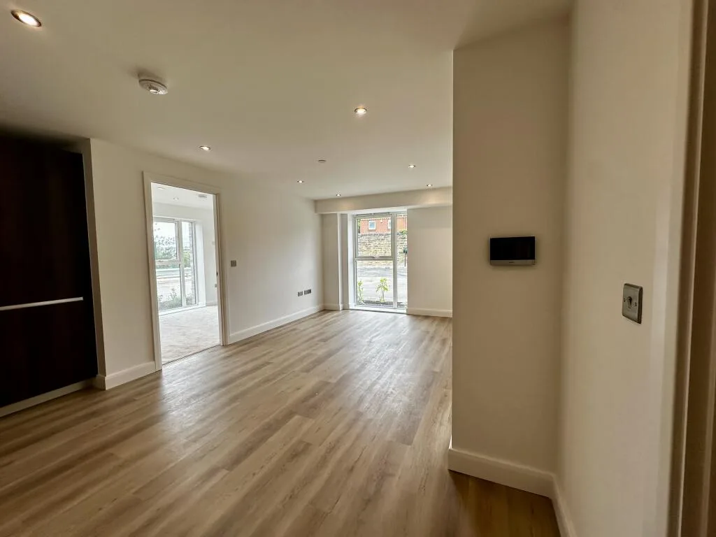 2 bedroom ground floor flat for rent