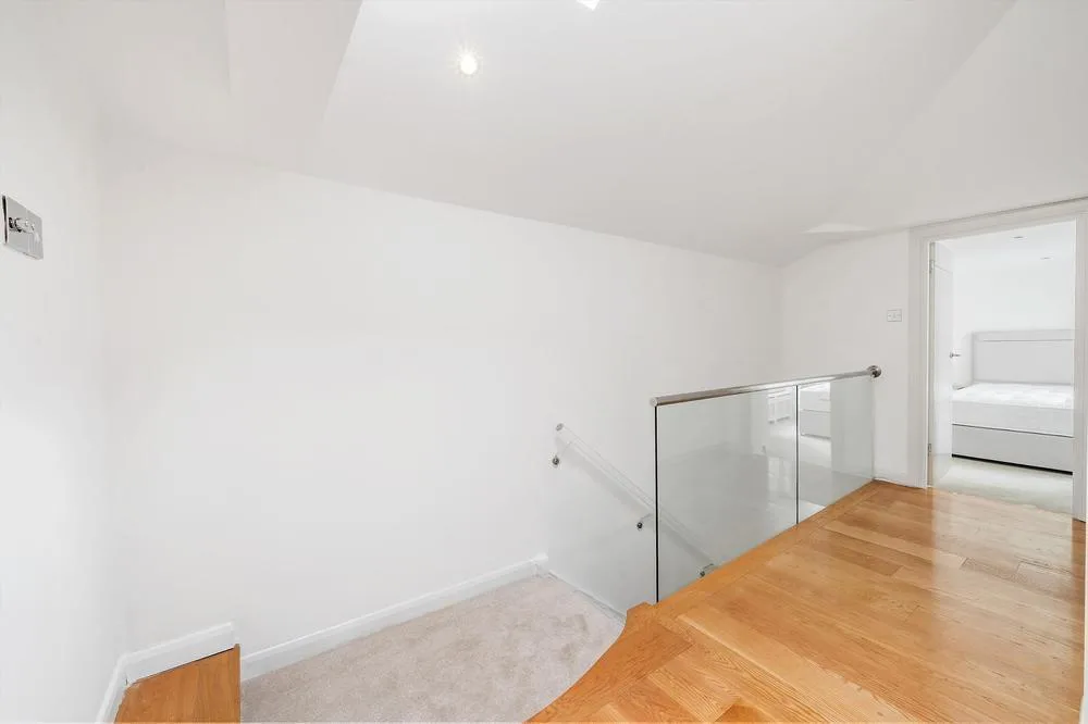 2 bedroom house for rent