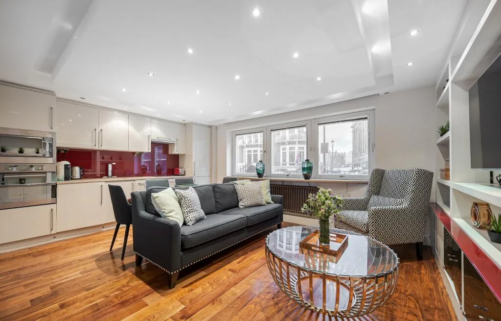 2 bedroom flat for rent