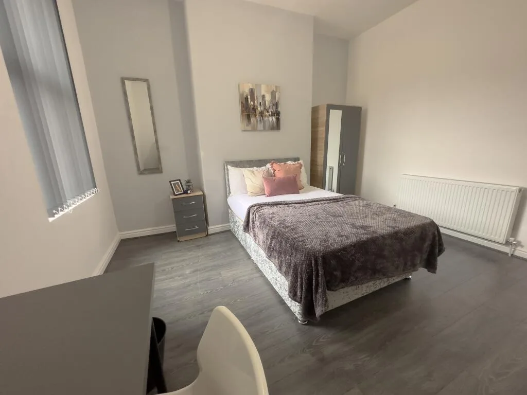 1 bedroom house share for rent