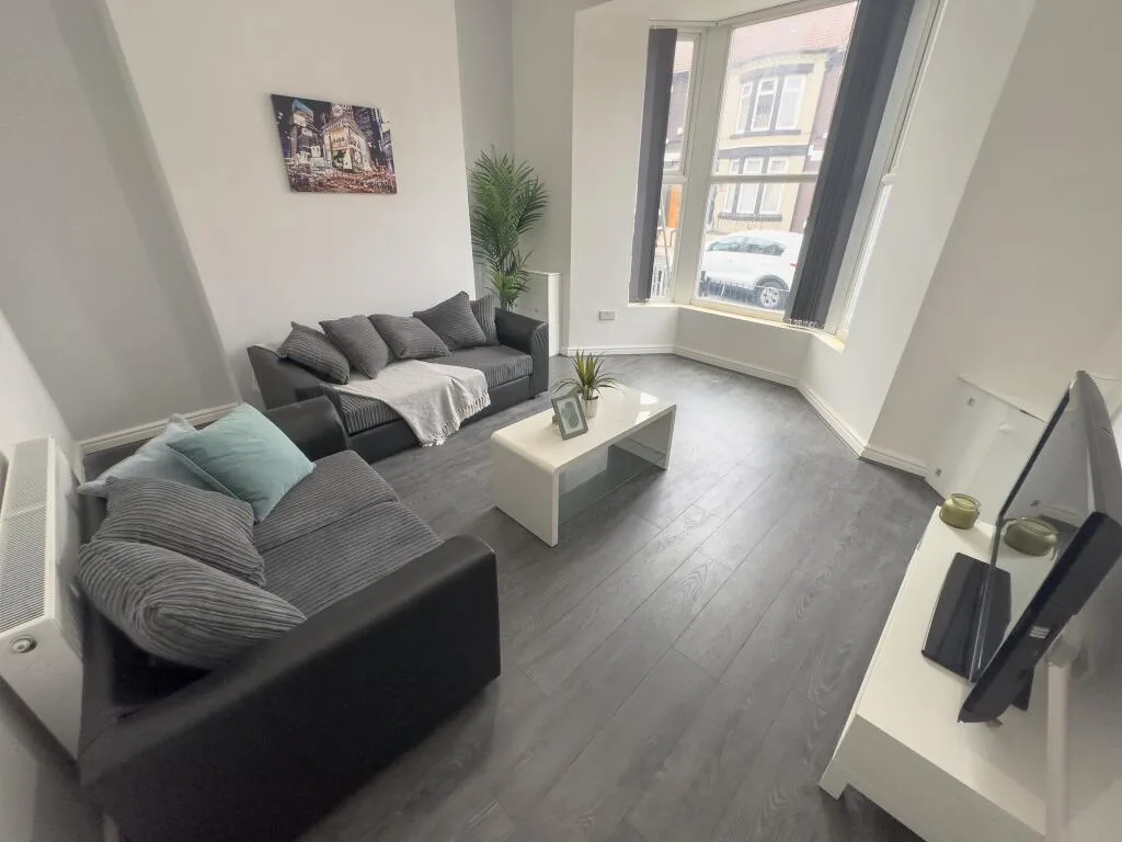 1 bedroom house share for rent