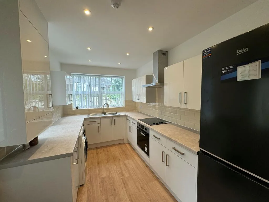 1 bedroom house share for rent