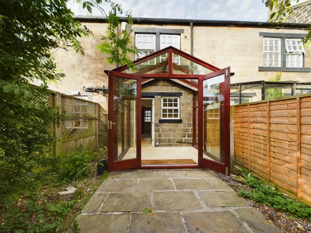 2 bedroom terraced house for rent