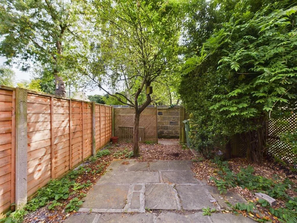 2 bedroom terraced house for rent