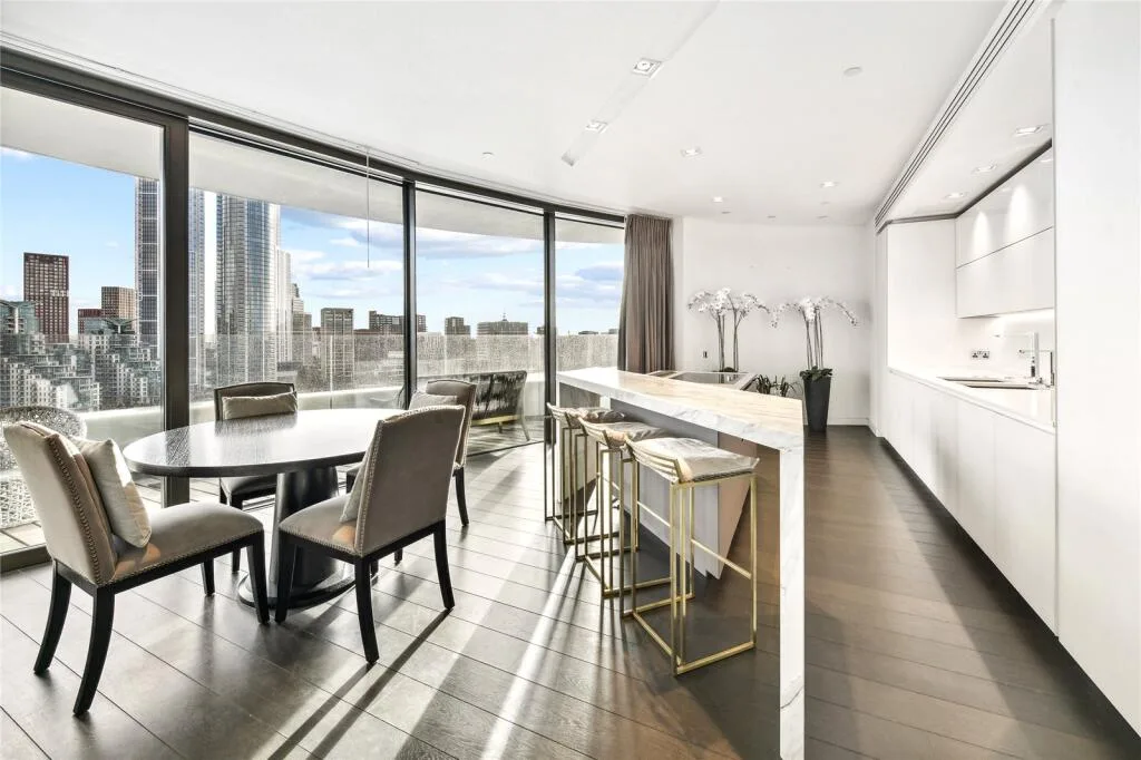 3 bedroom flat for rent