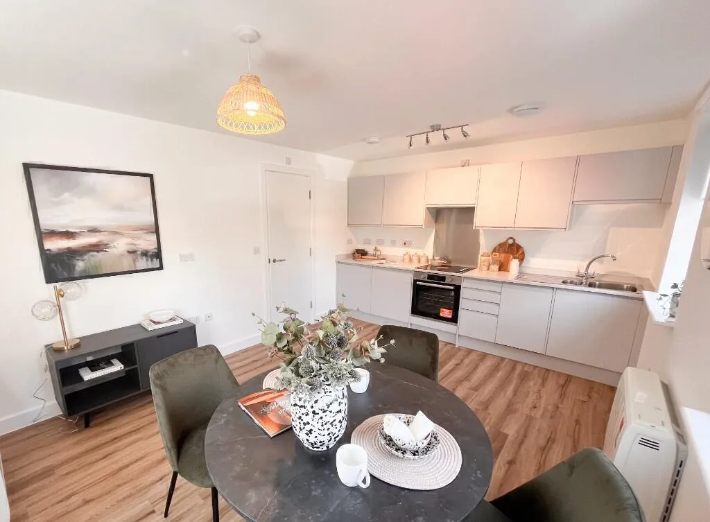 2 bedroom semi-detached house for rent