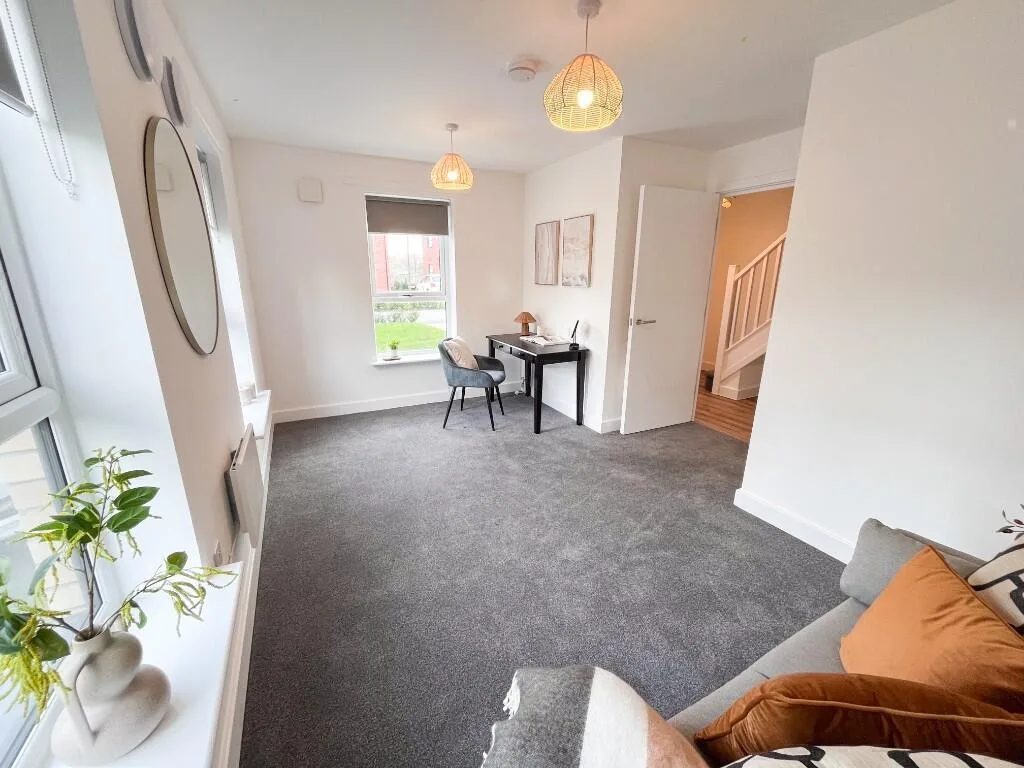 2 bedroom semi-detached house for rent