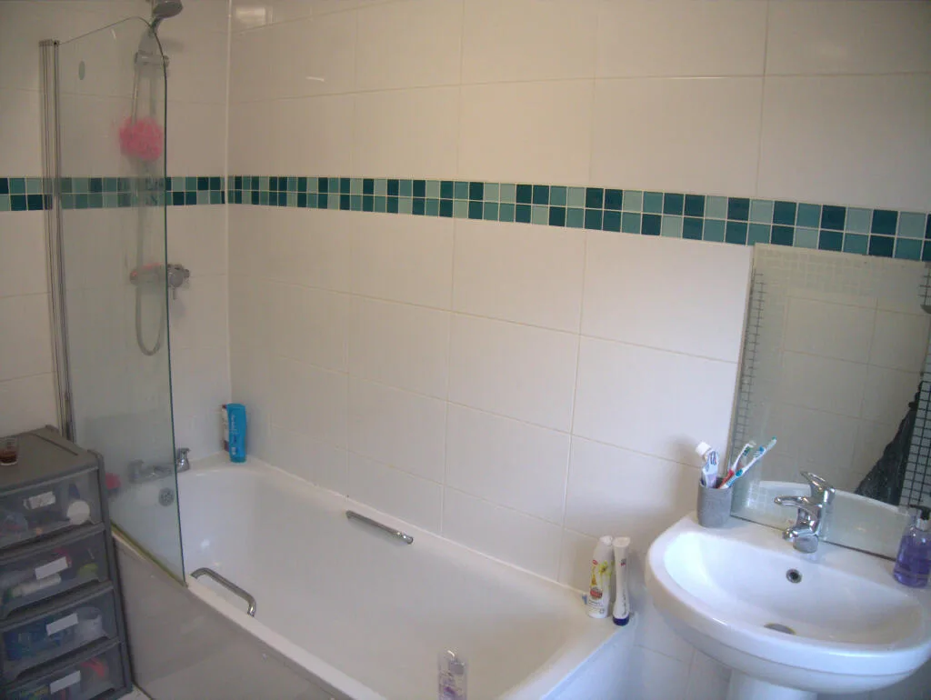 2 bedroom house for rent