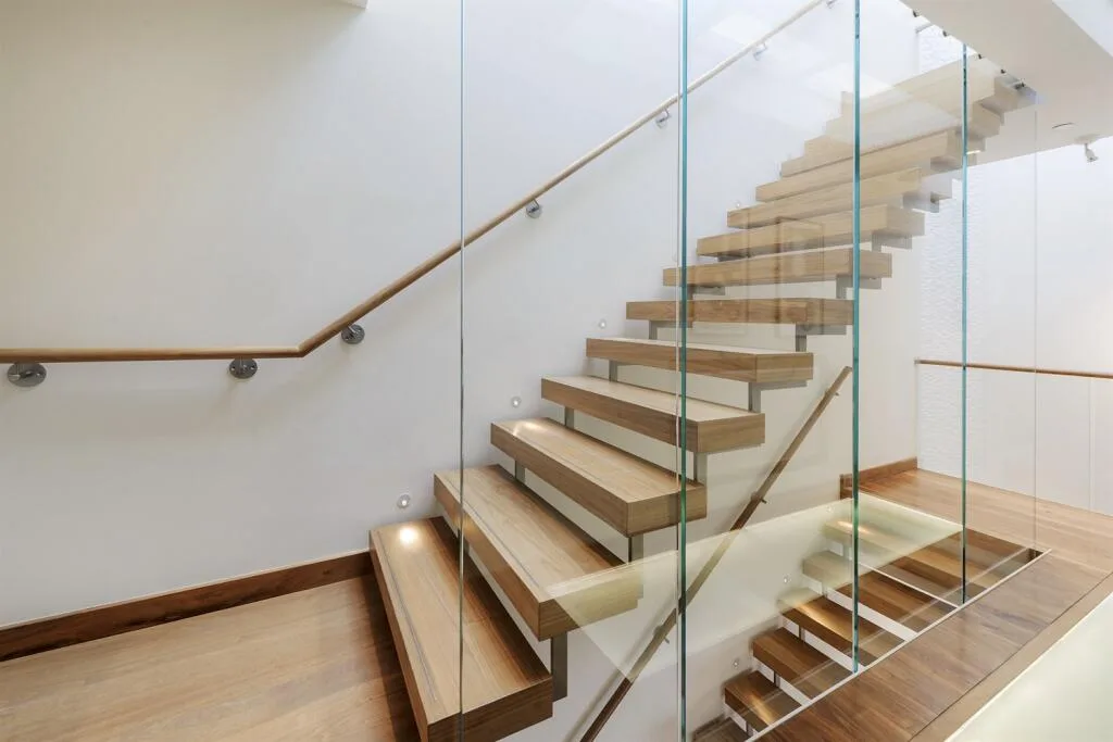 3 bedroom mews property for rent