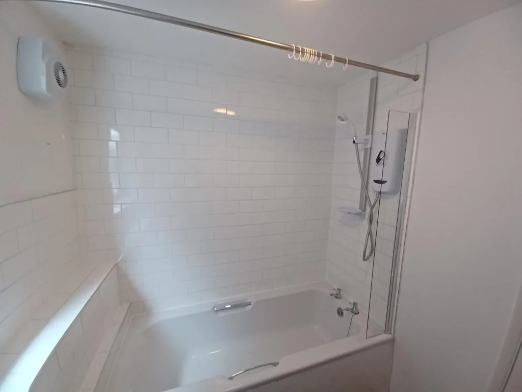 4 bedroom detached house for rent