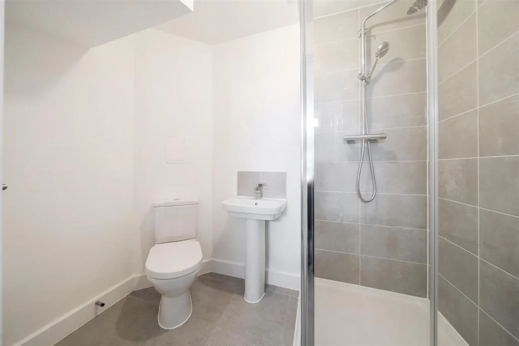 2 bedroom town house for rent