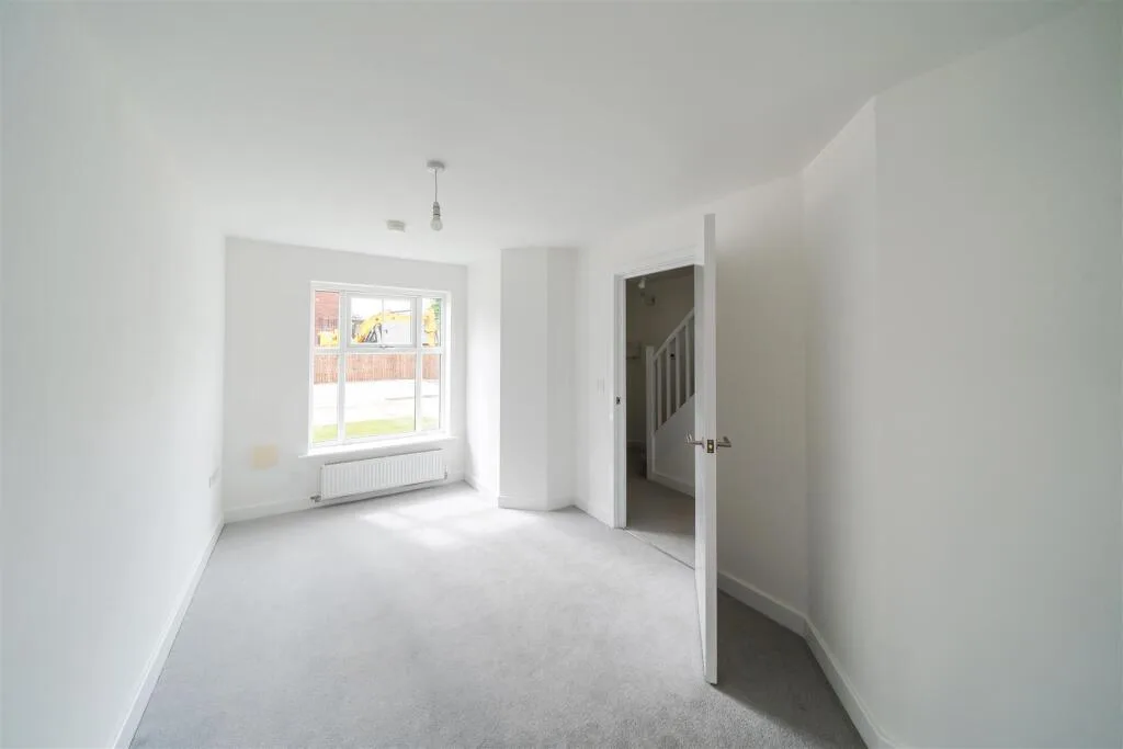 2 bedroom town house for rent
