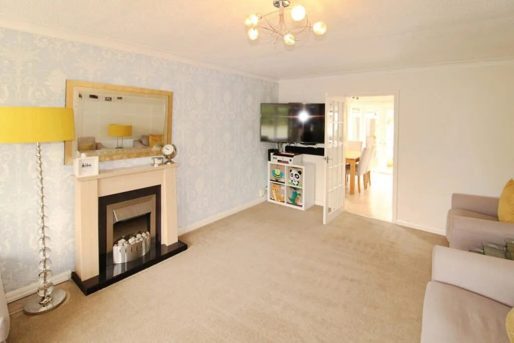 4 bedroom detached house for rent