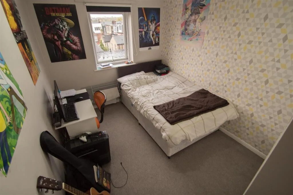 1 bedroom house share for rent