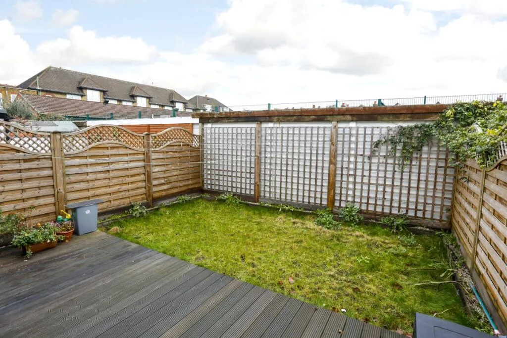 3 bedroom detached house for rent