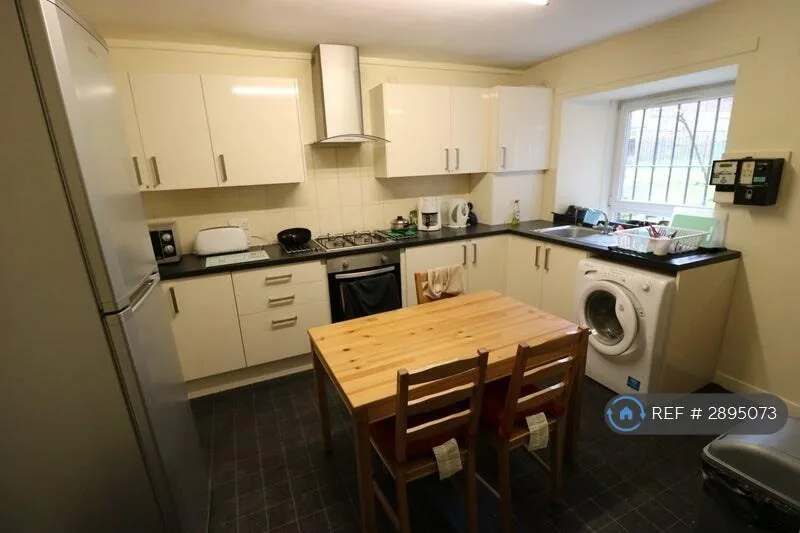 1 bedroom flat share for rent