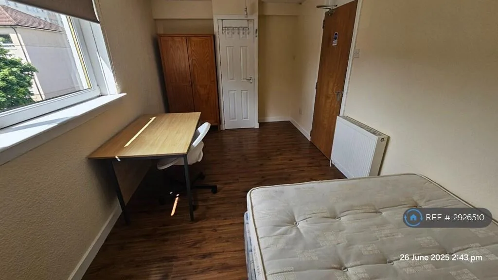 4 bedroom flat for rent