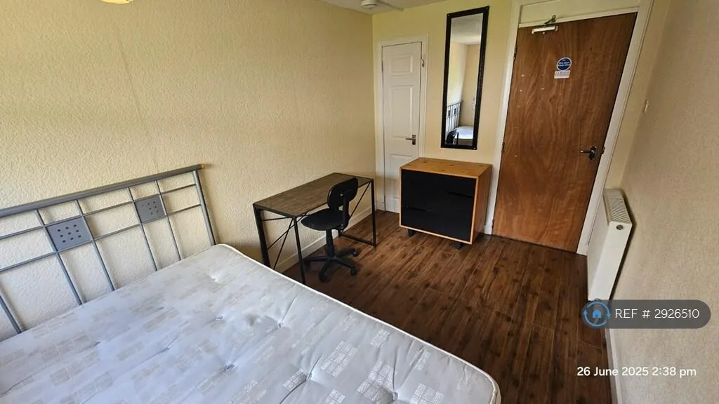 4 bedroom flat for rent