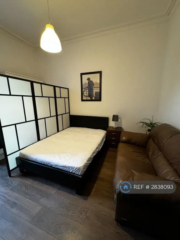 1 bedroom house share for rent