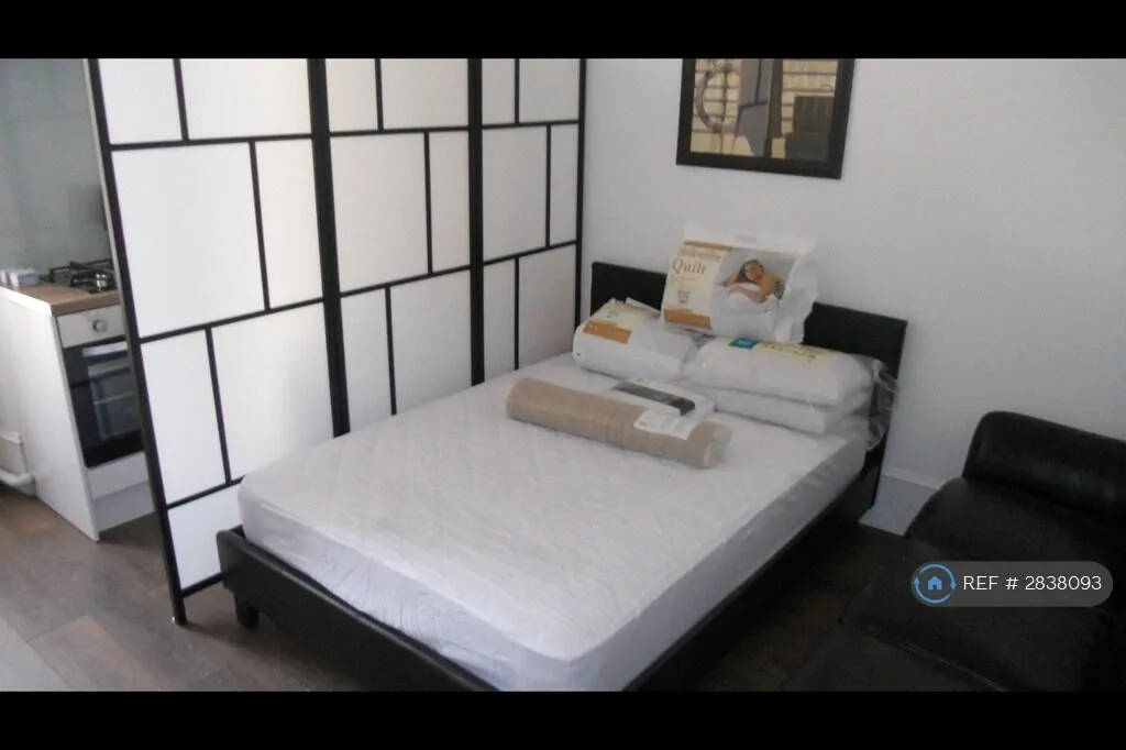 1 bedroom house share for rent