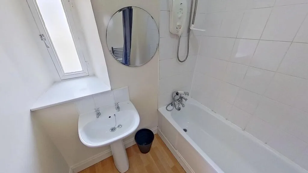 3 bedroom flat for rent