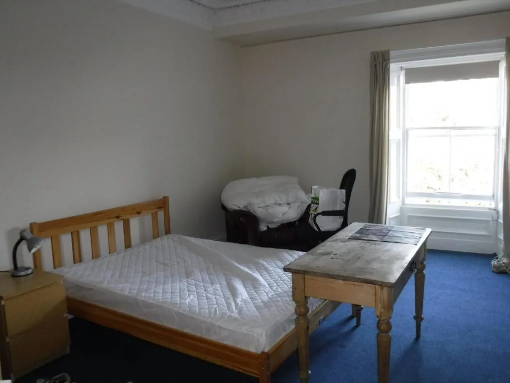4 bedroom flat for rent